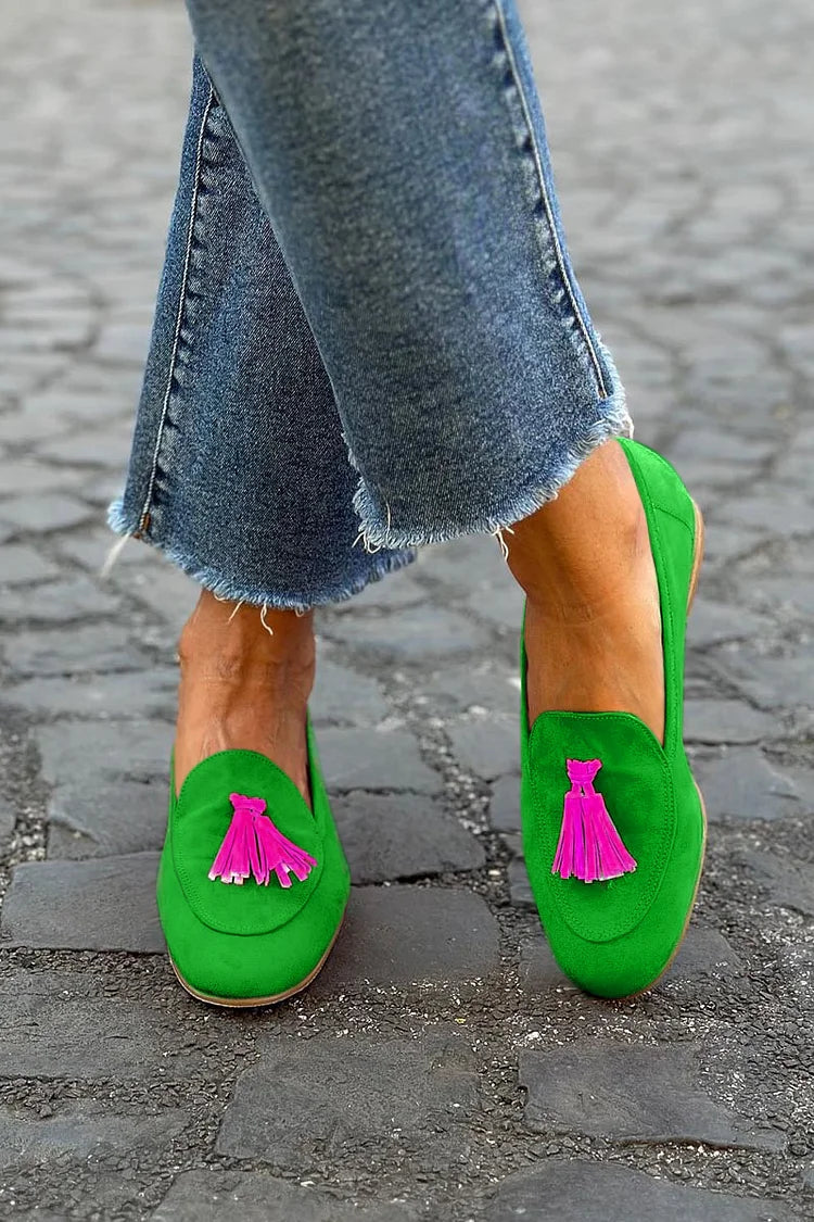 Mien | Grüner Loafer mit fuchsiafarbenem Quast