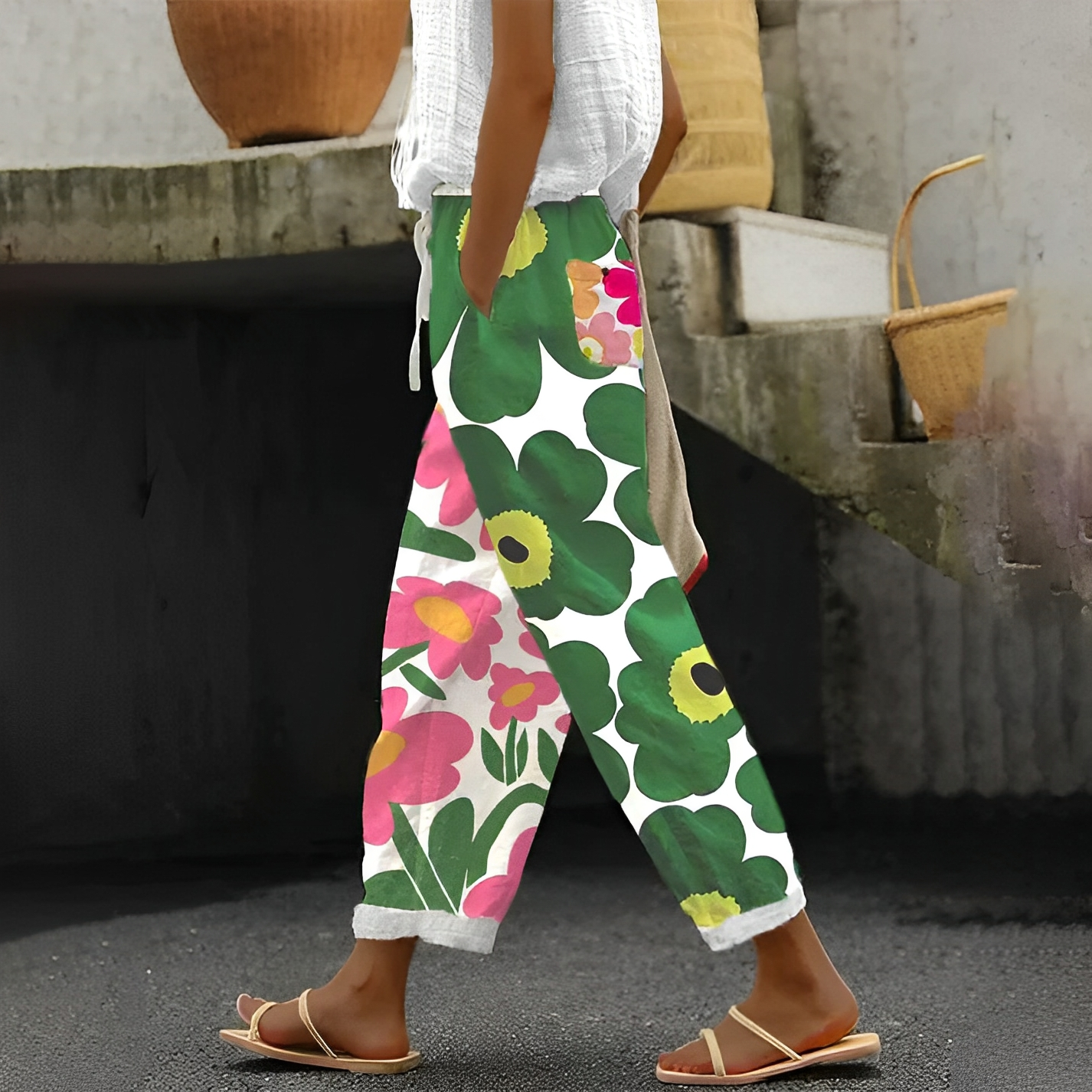 Catherina - Weite Hose mit Blumenprint für Damen