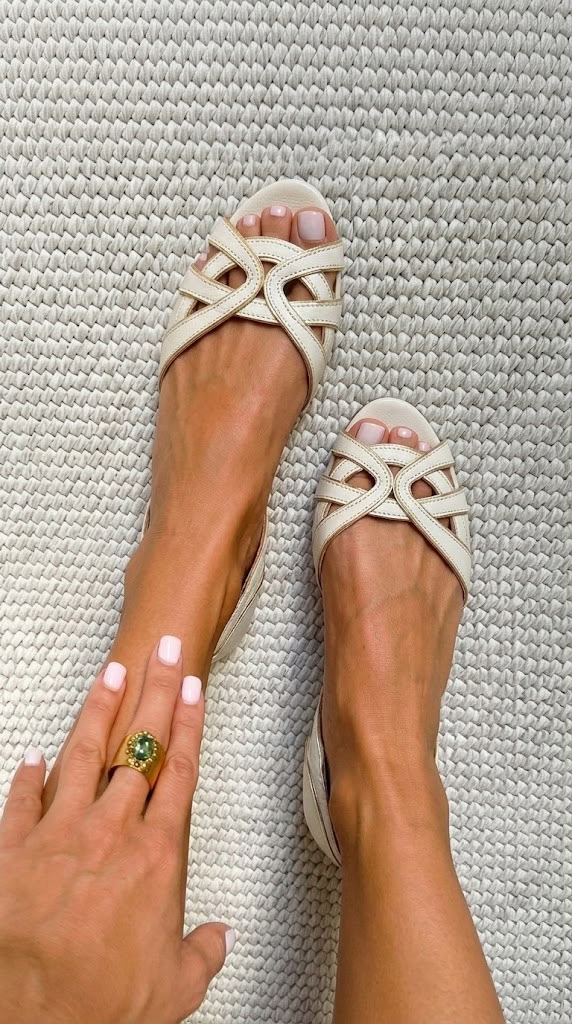 Camilla | Elegante Geflochtene Sandalen in Creme