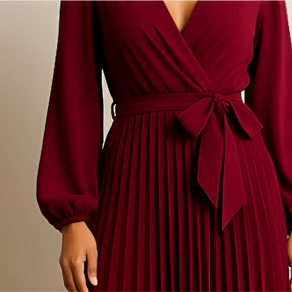 Naomi - Schickes Kleid mit V-Ausschnitt und Falten