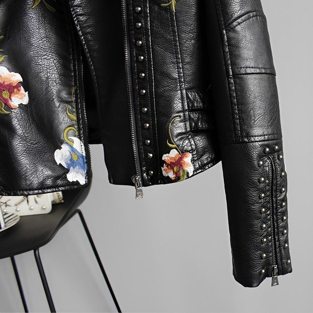 Zoey - Vintage-inspirierte Jacke mit Stickereien
