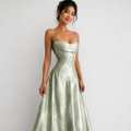 Sandra - Elegantes Figurbetontes Maxikleid
