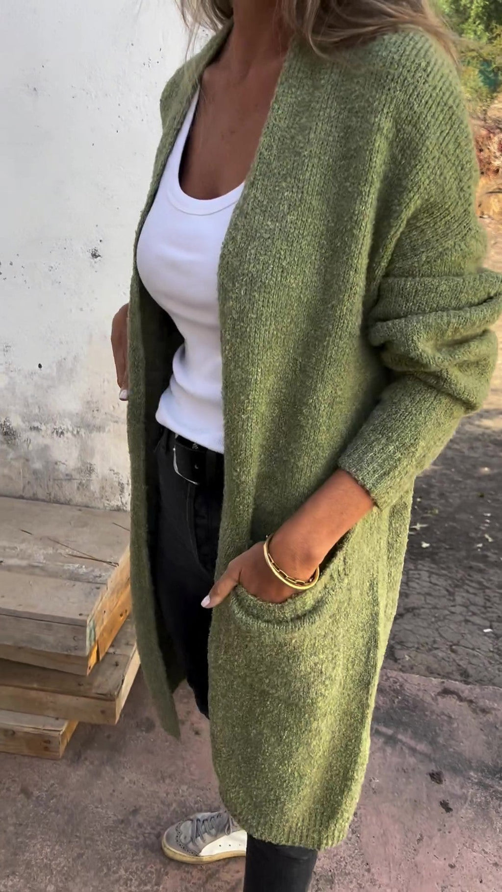 Gestrickter | übergroßer und lässiger Damenpulli mit Taschen