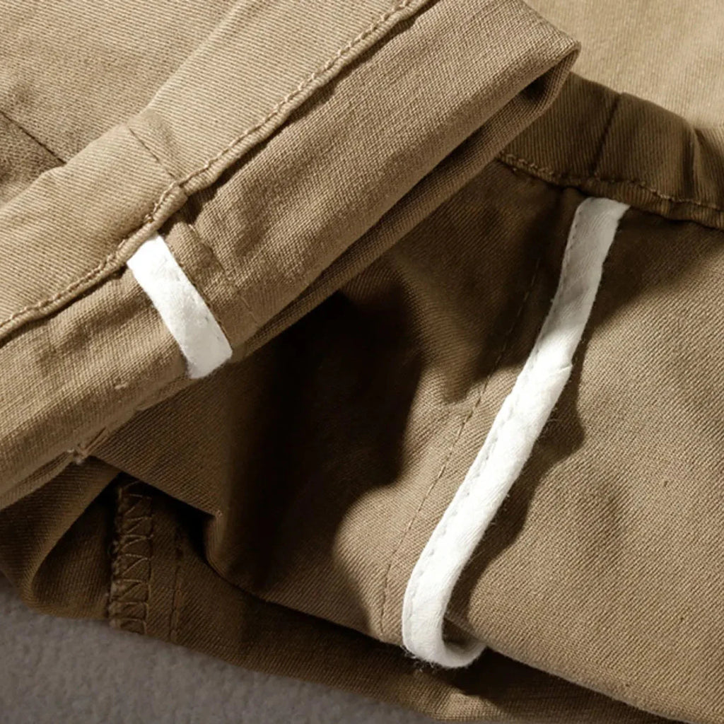 Sommerhose für Herren aus Baumwolle im Tapered Fit