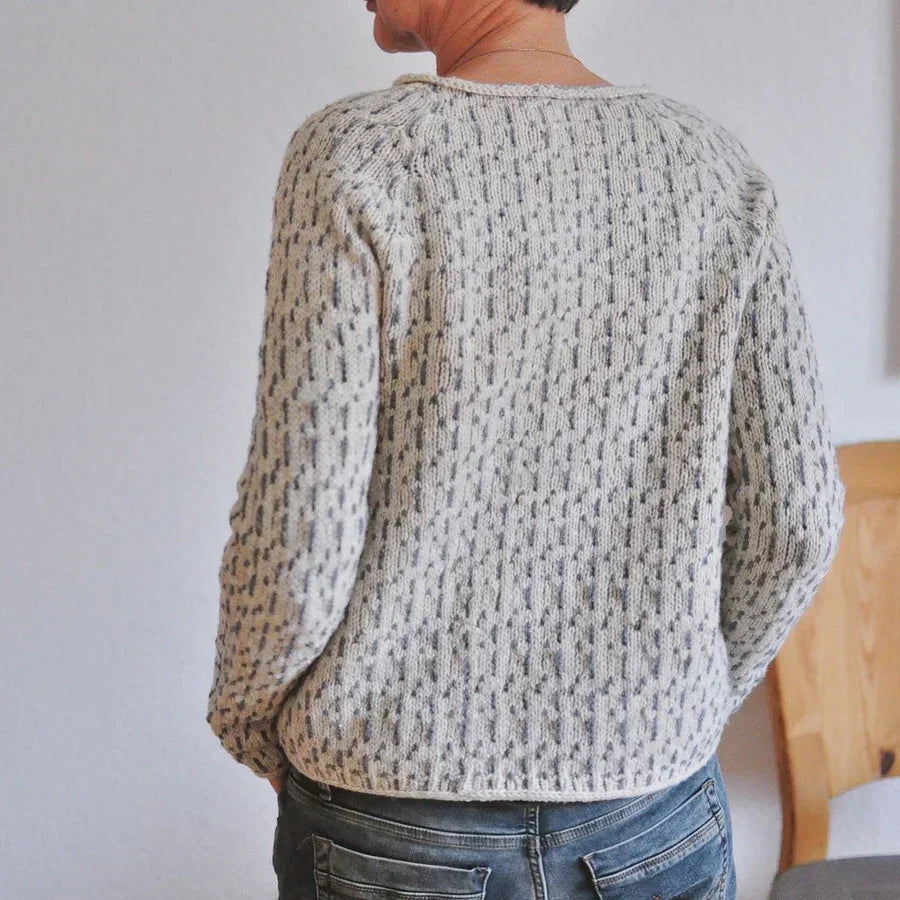 Victoria | Eleganter Grauer Pullover mit U-Boot-Ausschnitt