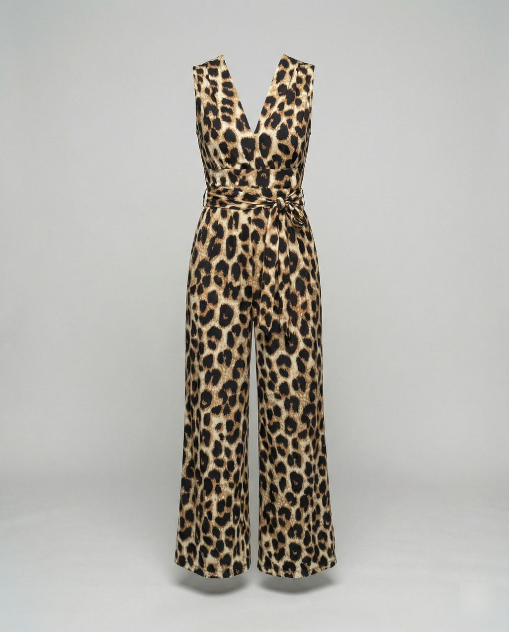 Jumpsuit mit weiter Hose in hoher Taille im taillierten Schnitt