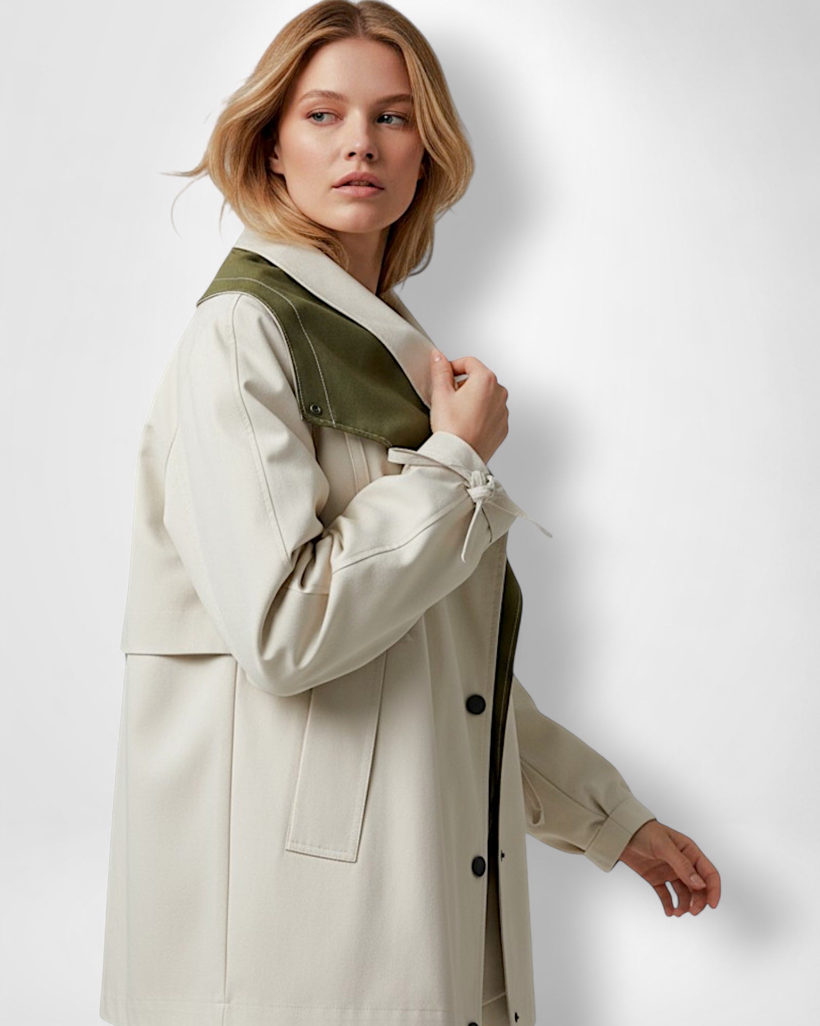 Regenjacke für Damen mit hohem mehrlagigem Kapuzenkragen