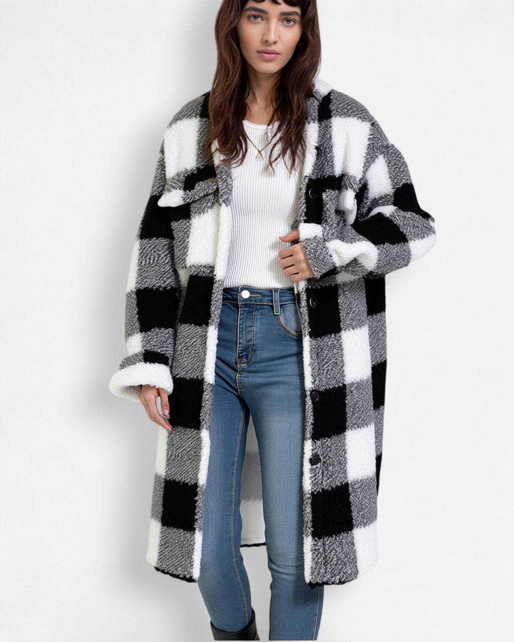 Langer Teddy-Mantel in Hemdjacken-Optik mit Karo-Muster