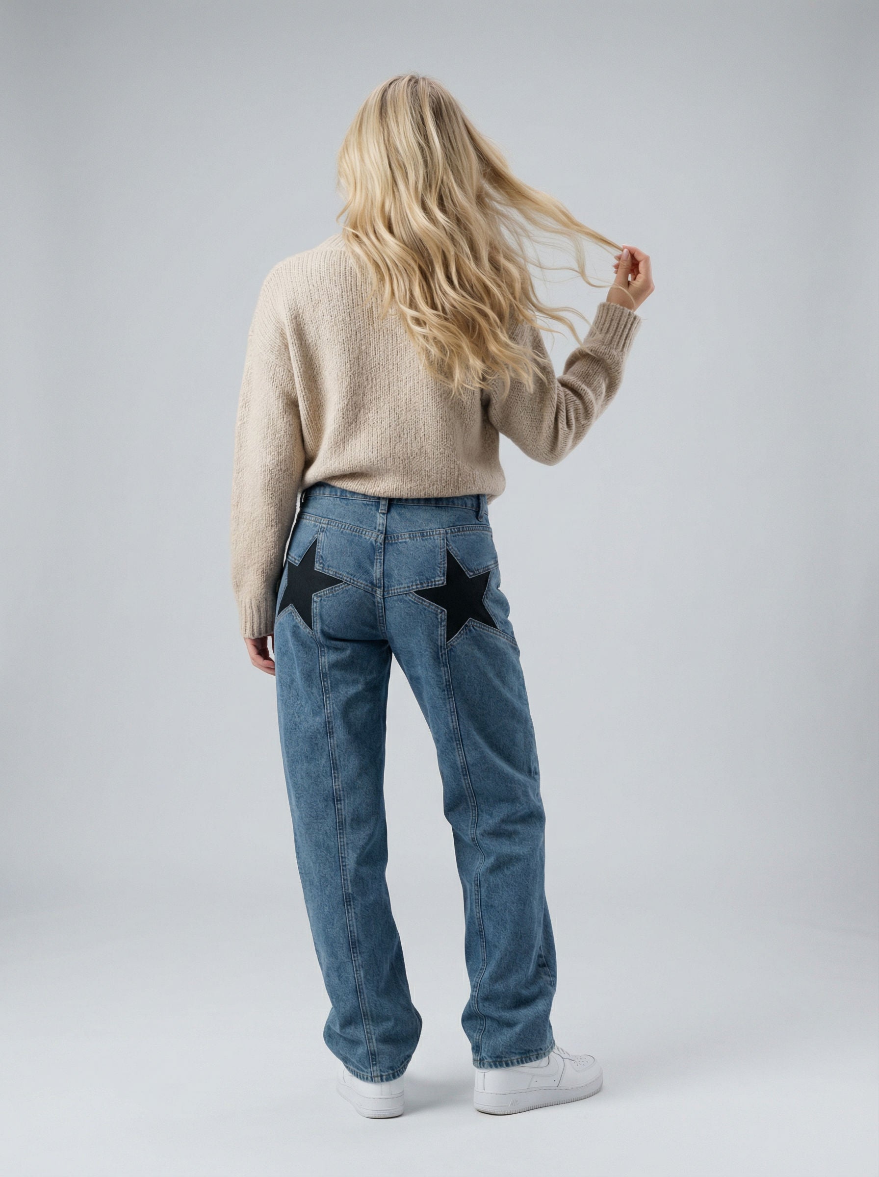 Damen Jeans mit Stern-Patches in lockerer Passform