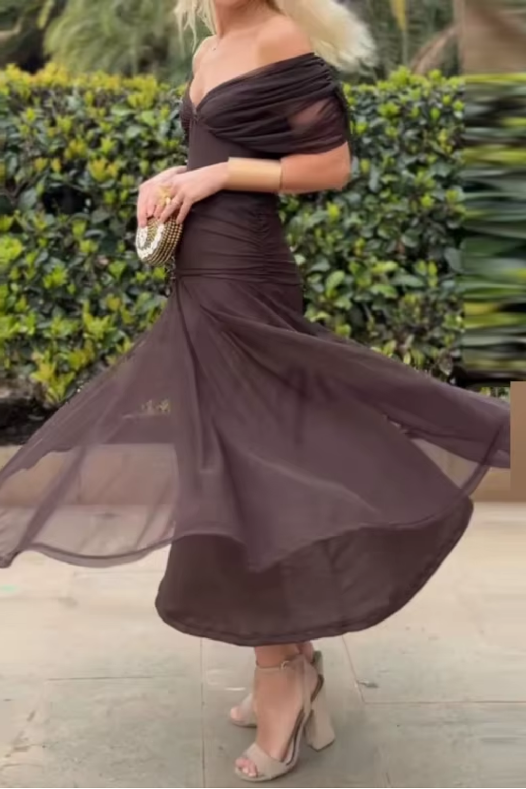 LOUISE | ELEGANTES MAXIKLEID FÜR FESTLICHE ANLÄSSE MIT V-AUSSCHNITT