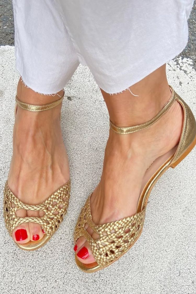 Isadora | Goldene Geflochtene Sandalen