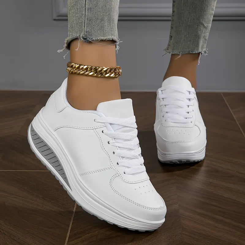 DAMI / DAMENSNEAKER: ATMUNGSAKTIVE SCHUHE MIT PLATEAUSOHLE