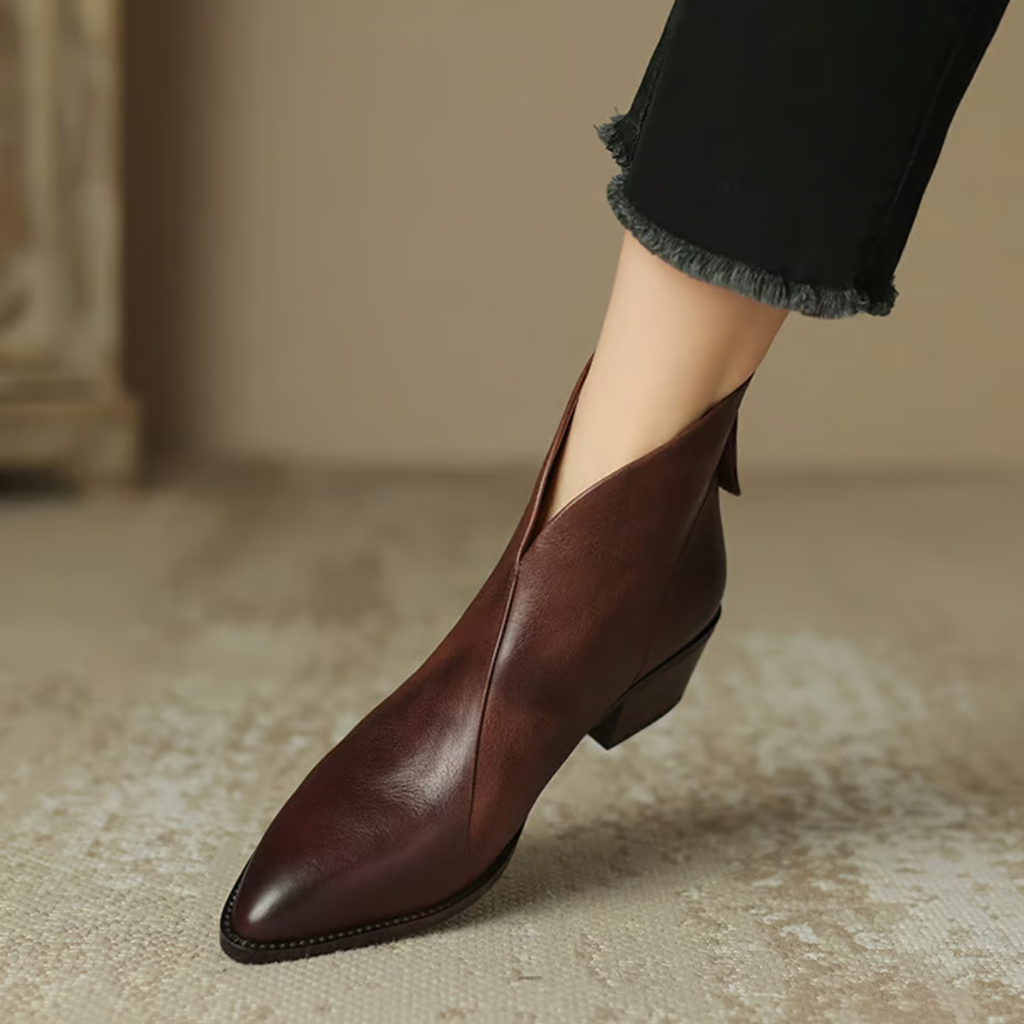 CAMILLE | LUXURIOSE STIEFELETTEN MIT NIEDRIGEM  ABSATZ