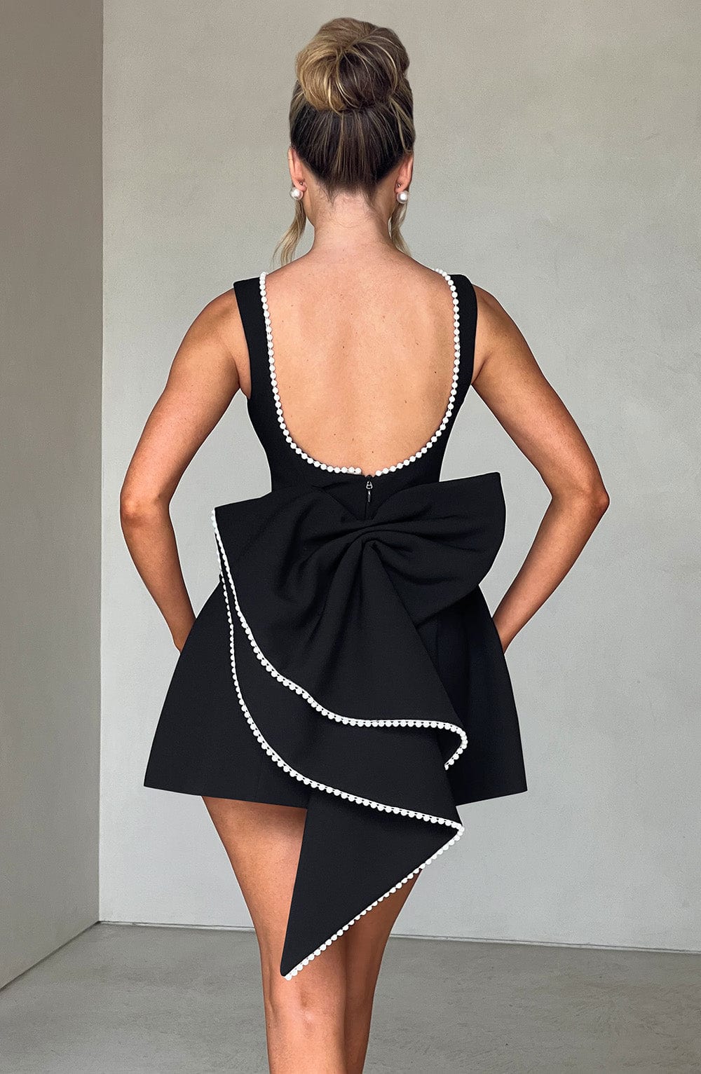 Narula | Damen Mini Kleid A-Linie Perlenkragen Schleife Festlich