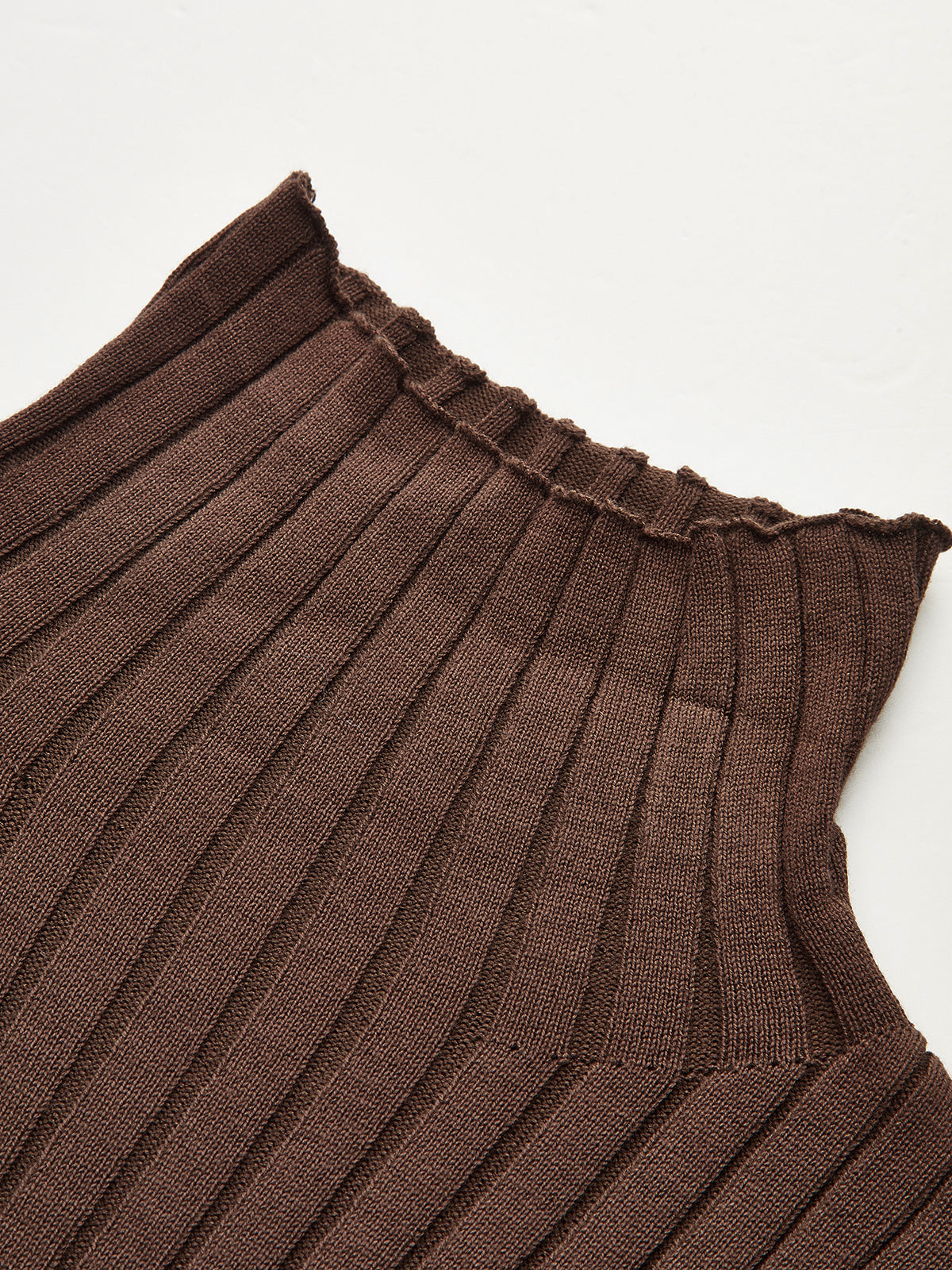 VERASSE™ | DREITEILIGES SET MIT GESTRICKTEM ROLLKRAGENPULLOVER, STRICKJACKE UND HOSE
