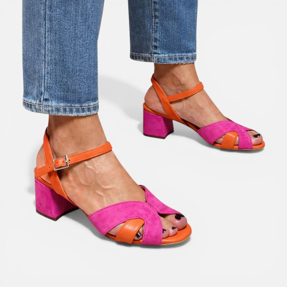 Sandalen mit Blockabsatz und Knöchelriemen