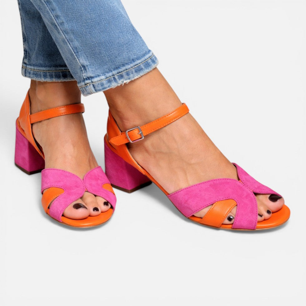 Sandalen mit Blockabsatz und Knöchelriemen