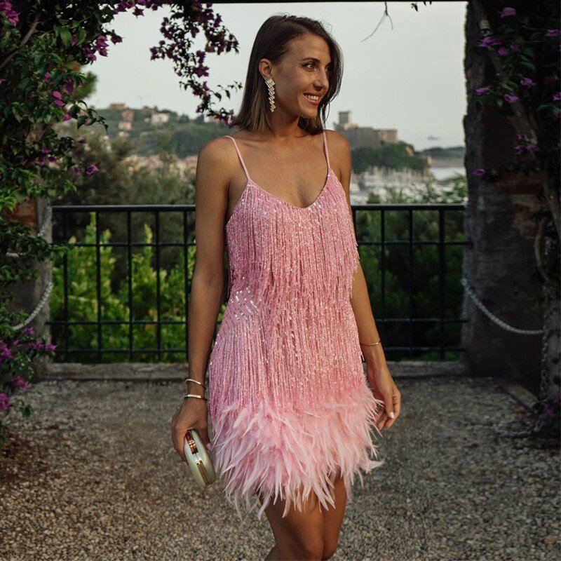 Cocktailkleid Damen | Dynamischer Fransen-Look & figurbetonte Passform
