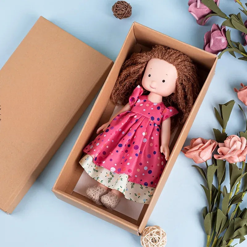 CuddlyCharm | Plüsch-Anziehpuppe mit Accessoires Geschenkset