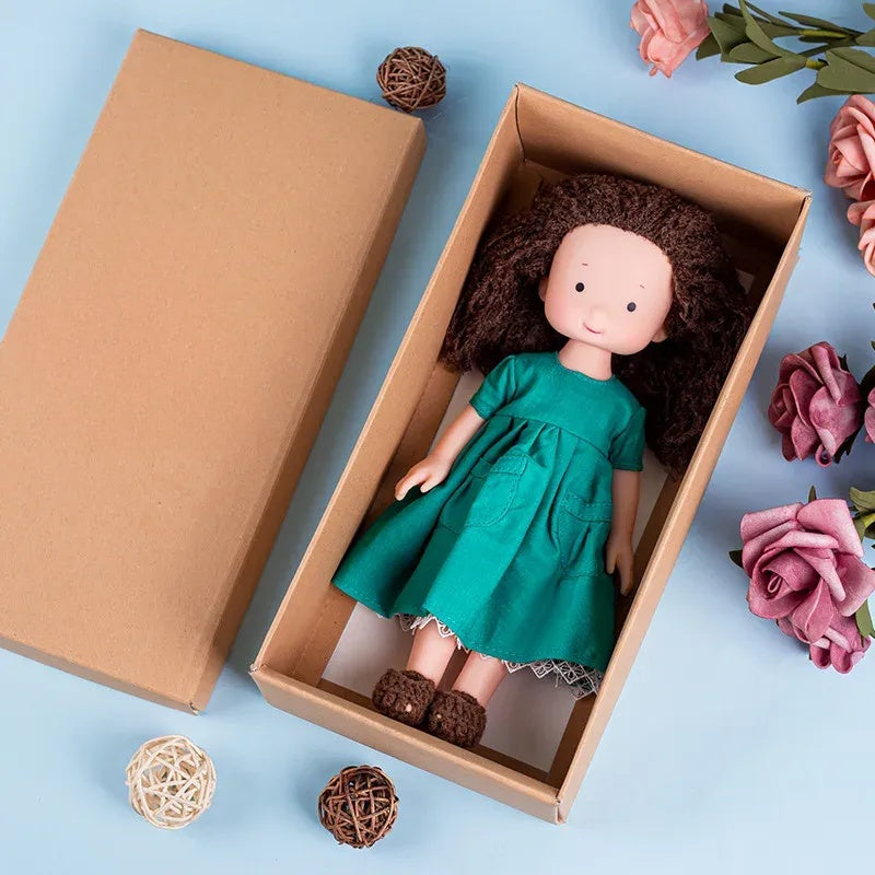 CuddlyCharm | Plüsch-Anziehpuppe mit Accessoires Geschenkset