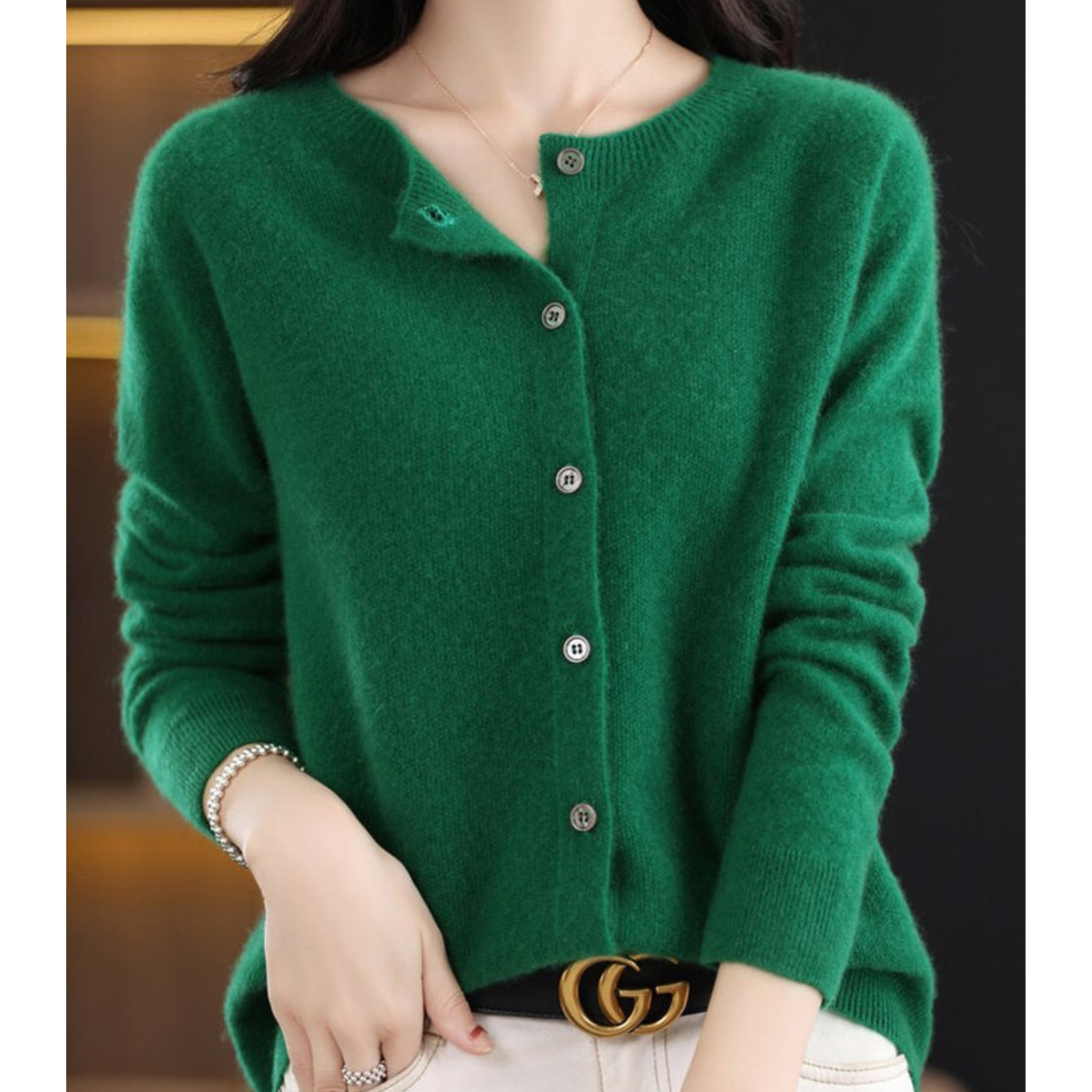 DANIELLE | Damen-Strickjacke mit Rundhalsausschnitt aus reiner Merinowolle