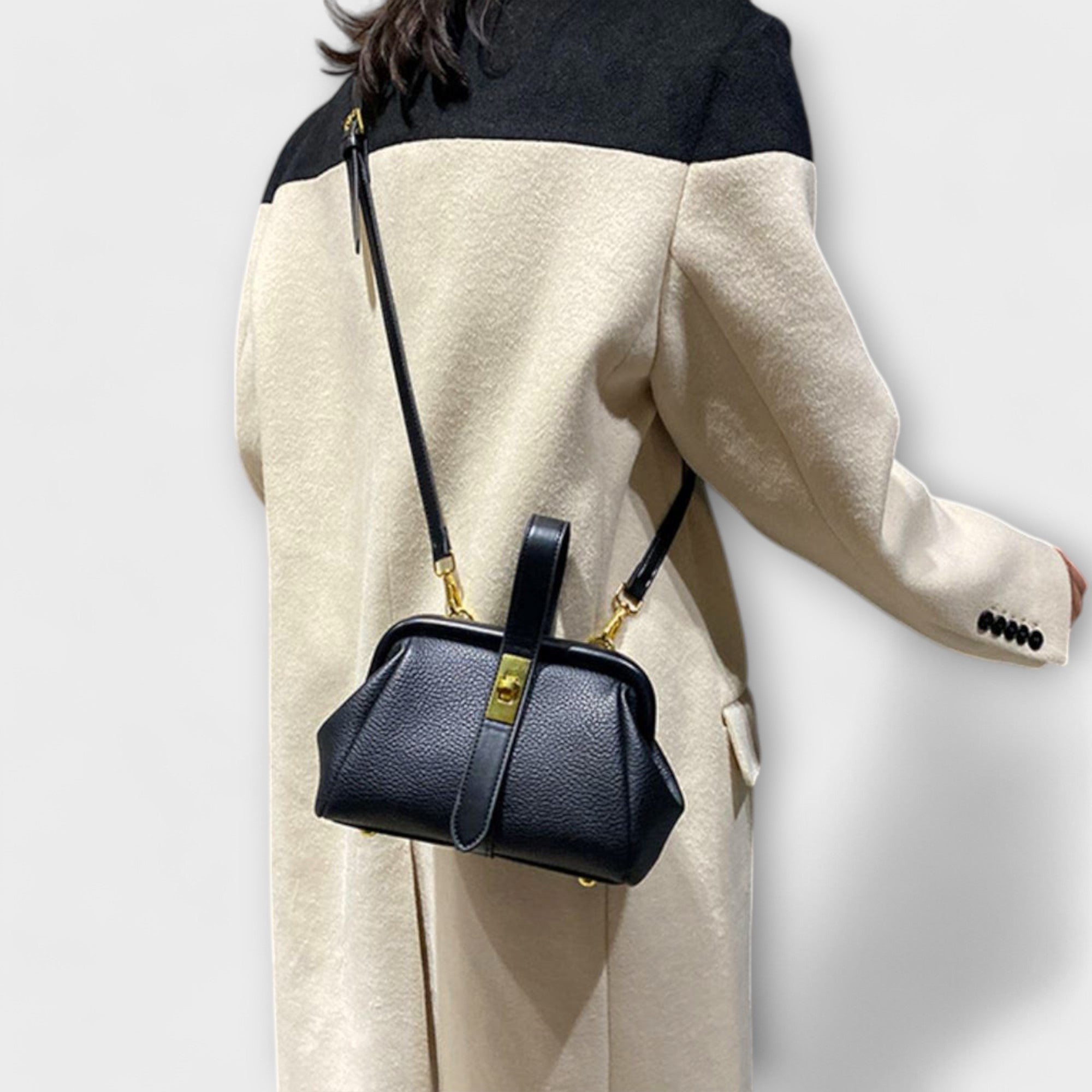 Damen Elegante Mini-Handtasche mit Kettenhenkel und festlichem Look