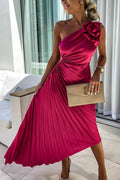 Damen Elegantes Plisseekleid mit Schulterdetails