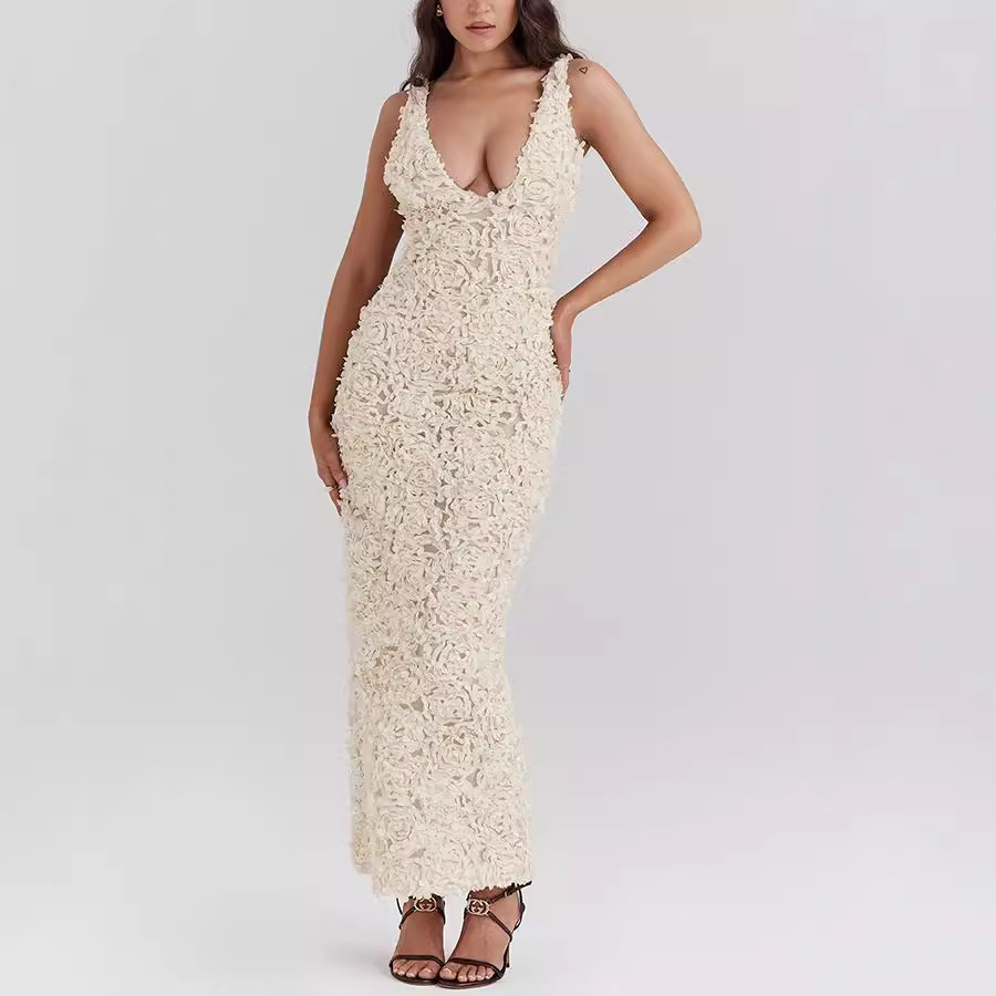 Damen Midikleid aus Spitze mit breiten Trägern für elegante Anlässe
