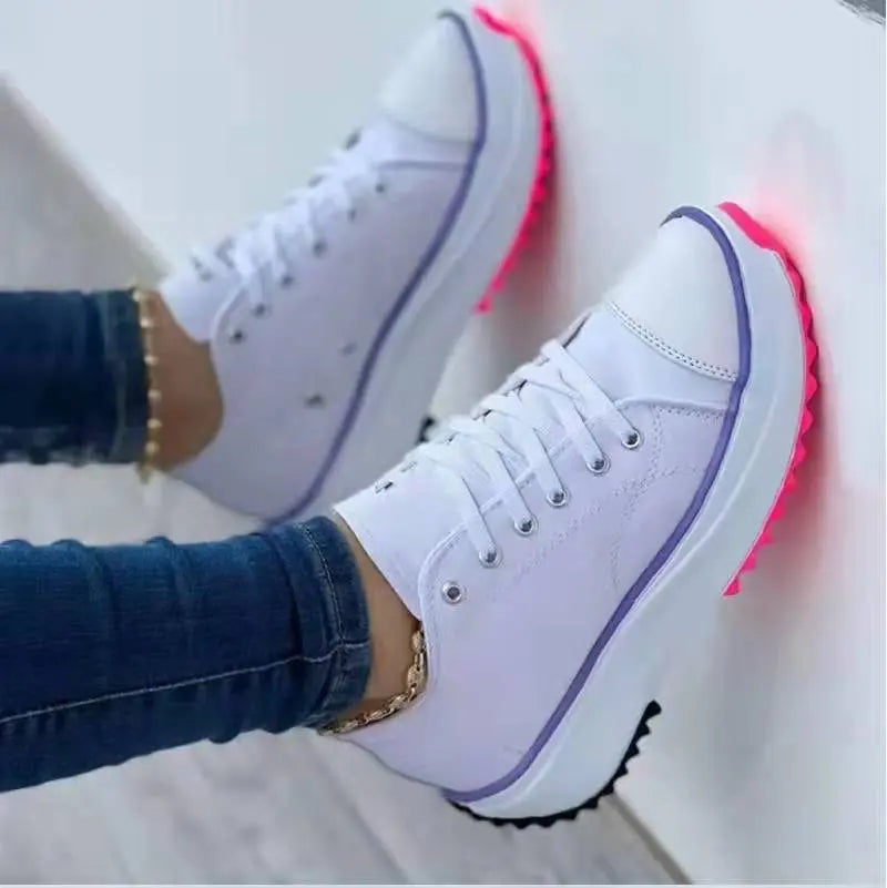 Damen Eleganter Plateau Sneaker