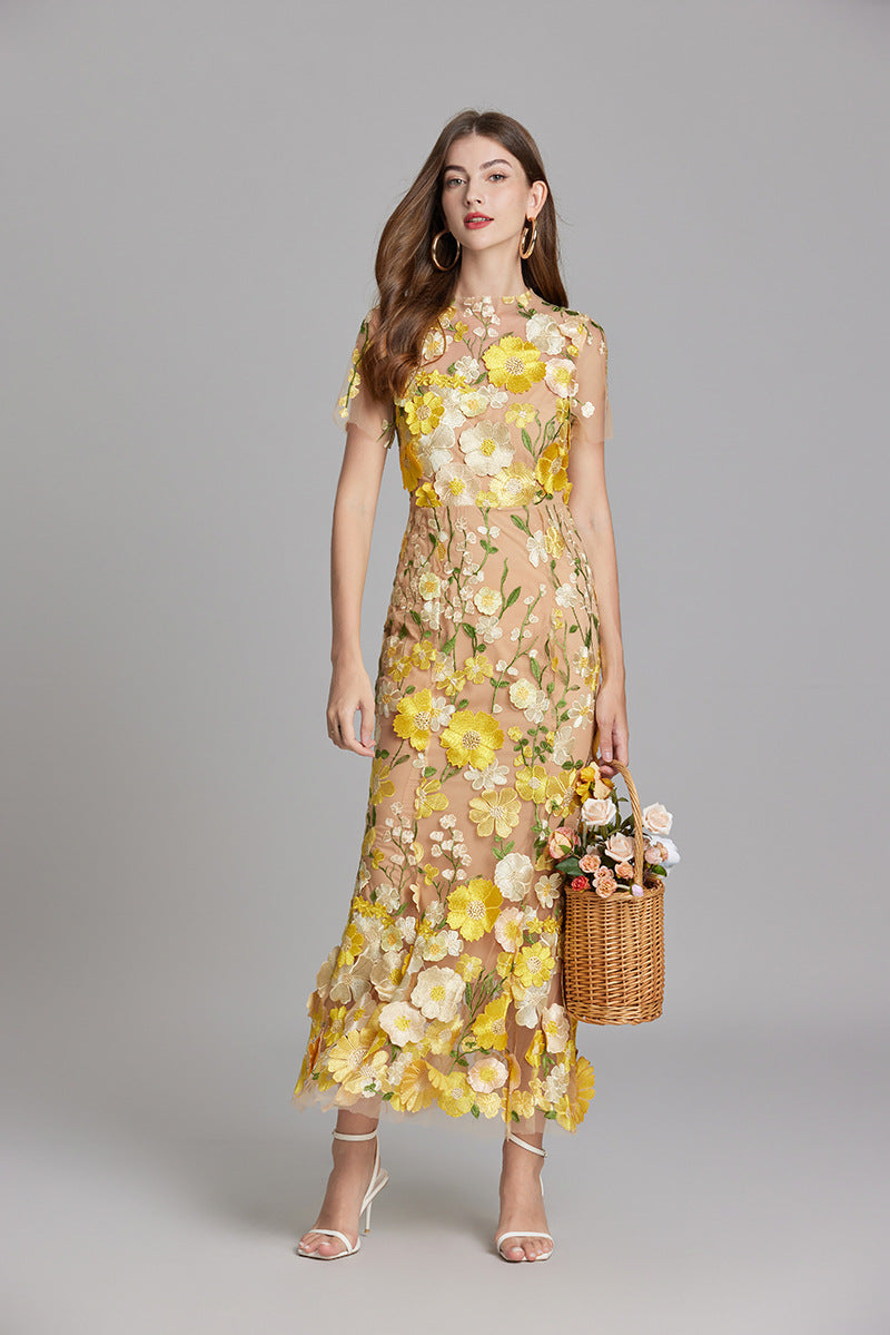 Damenkleid Maxi | 3D-Blüten-Optik & definierte Silhouette