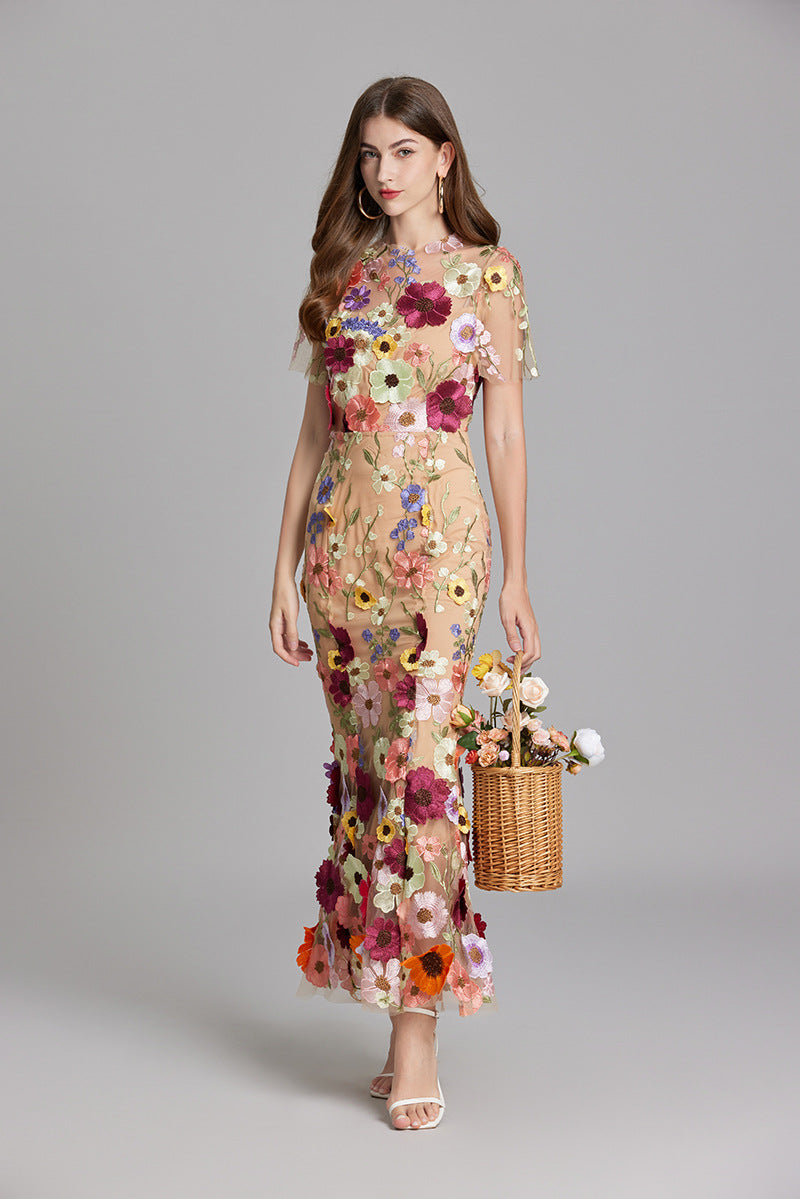 Damenkleid Maxi | 3D-Blüten-Optik & definierte Silhouette