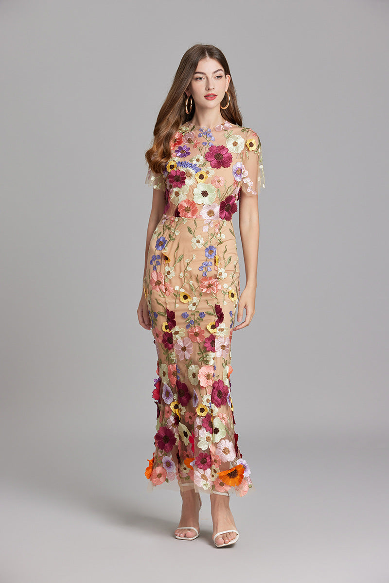 Damenkleid Maxi | 3D-Blüten-Optik & definierte Silhouette