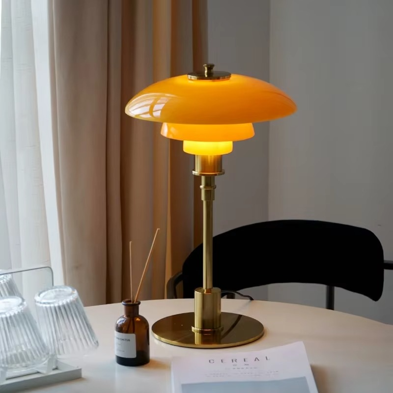 Dänische Designer-LED-Tischleuchte