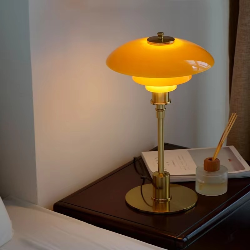 Dänische Designer-LED-Tischleuchte