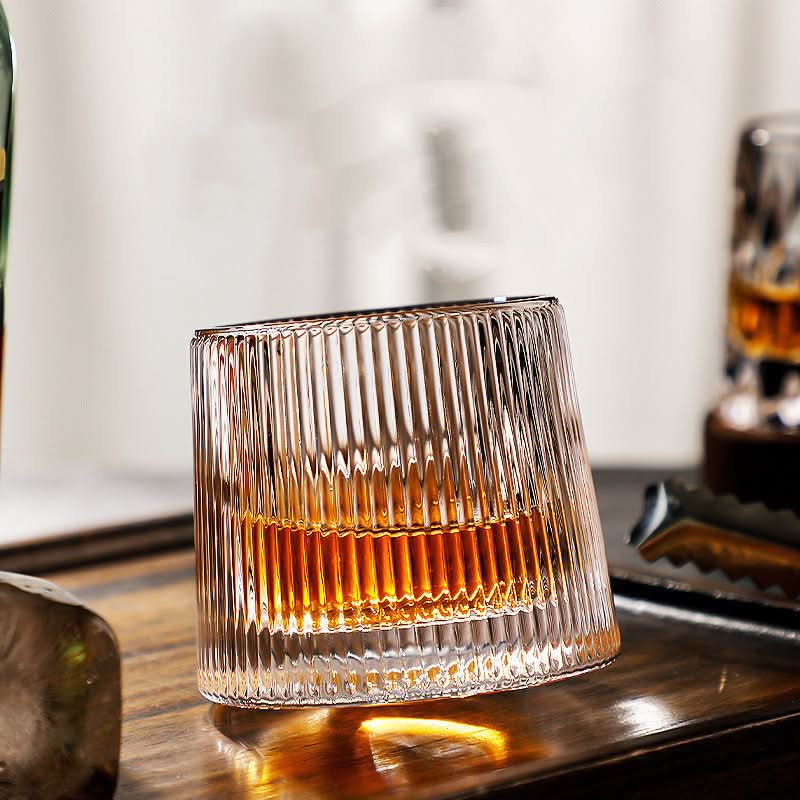 Drehbares japanisches Edo-Whiskyglas