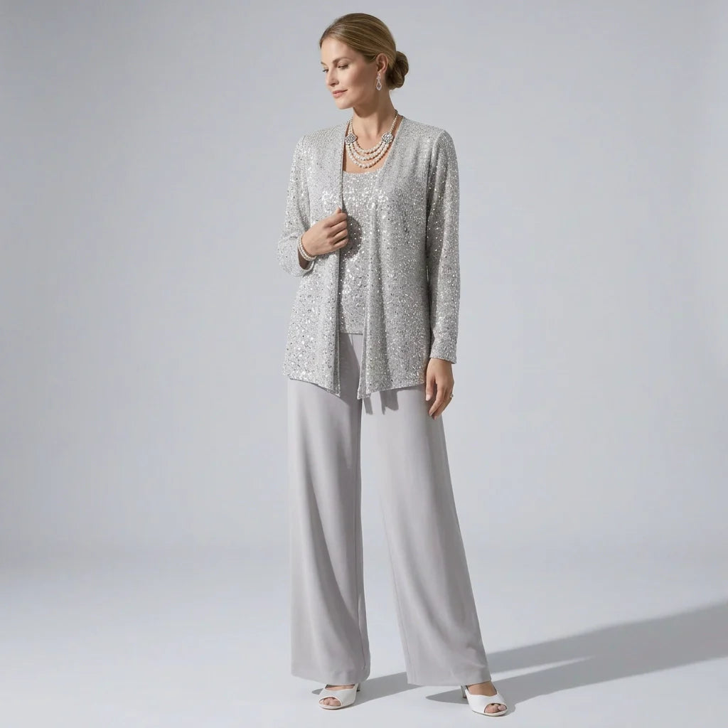 Dreiteiliger Hosenanzug für Damen als Hochzeitsgast mit weiter Hose und Pailletten Spitze