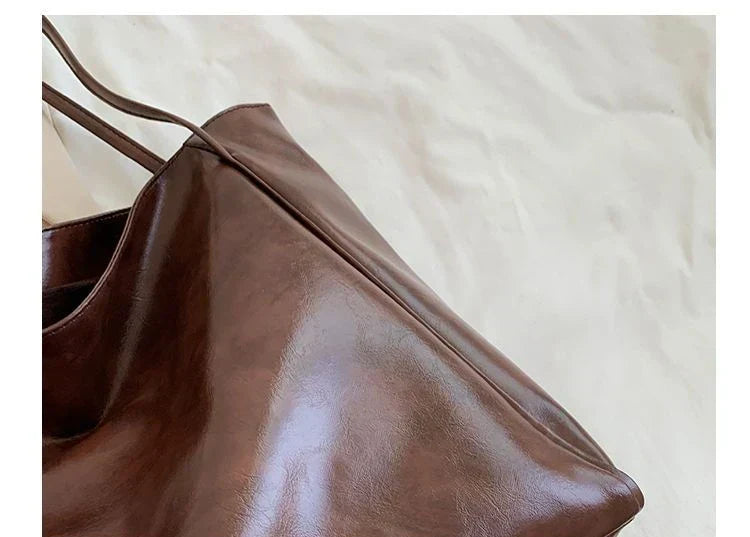 Elegante Damen-Schultertasche, mittelgroß, aus hochwertigem Synthetikgewebe