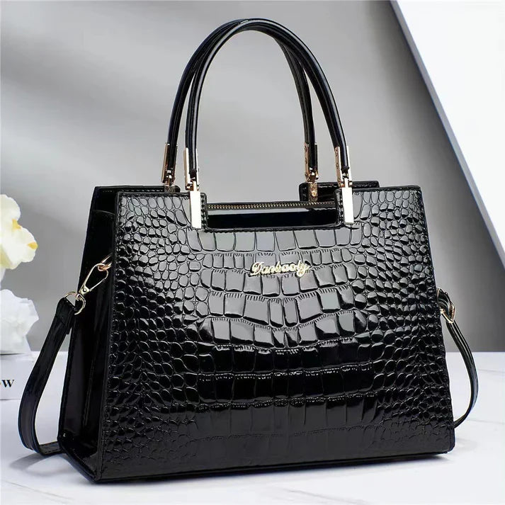 Elegante Damenhandtasche aus echtem Leder mit stilvollem Hochglanzfinish
