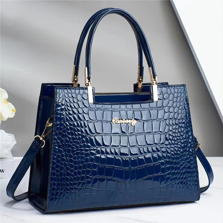 Elegante Damenhandtasche aus echtem Leder mit stilvollem Hochglanzfinish