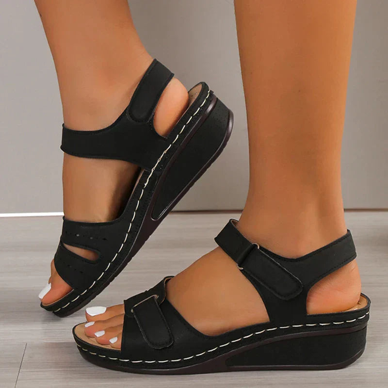 Elegante Damensandalen für den Sommer – Bequeme orthopädische Sandalen mit verstellbarer Passform