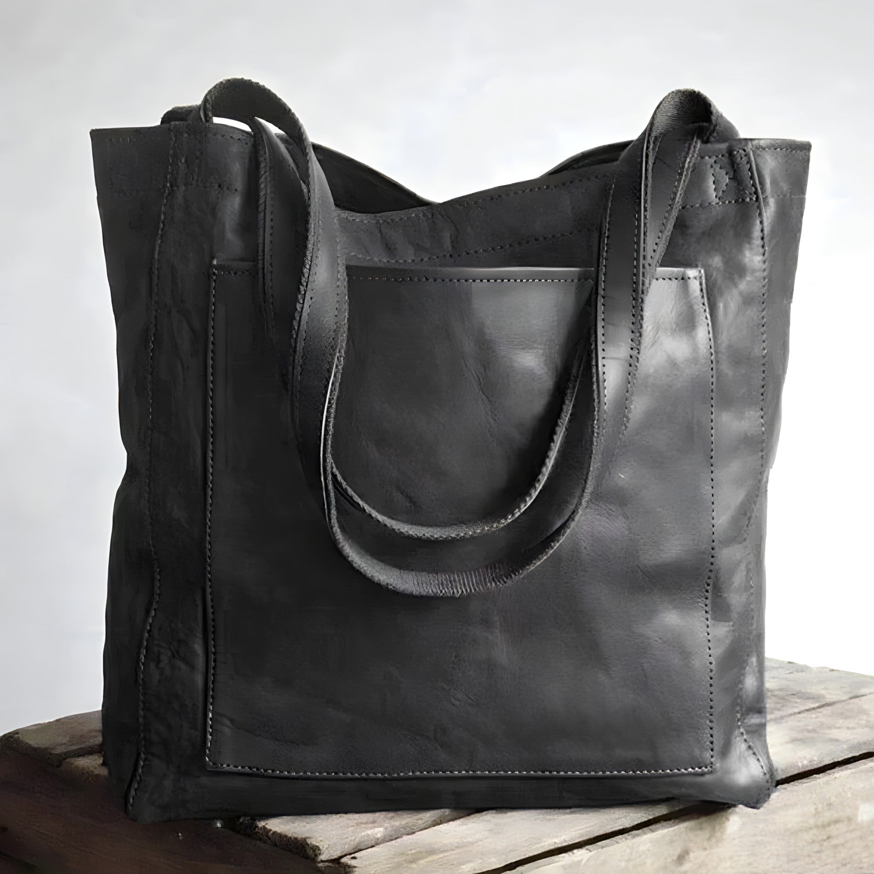 Elegante und stilvolle Damenhandtasche aus hochwertigem Material