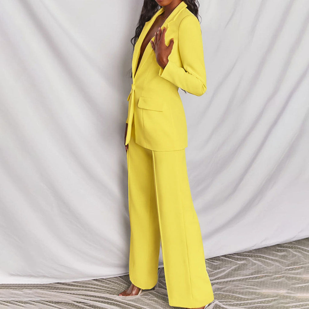 Eleganter Damen Blazer und Hosenanzug für Herbstanlässe