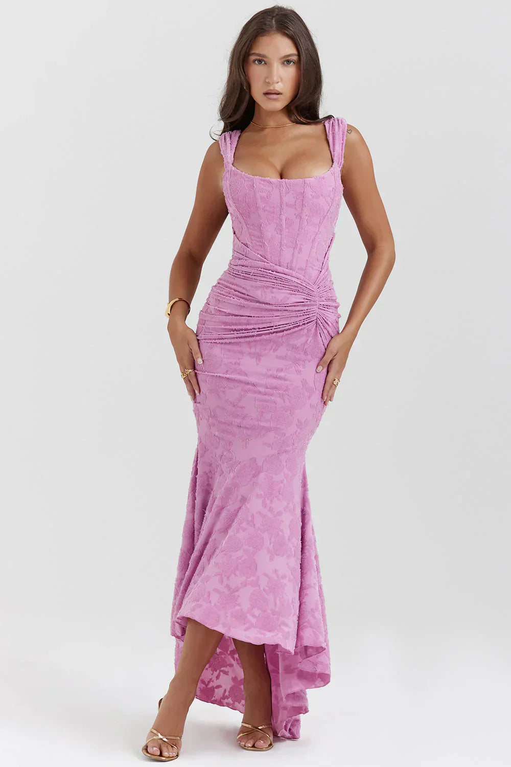 Elegantes handgefertigtes Kleid
