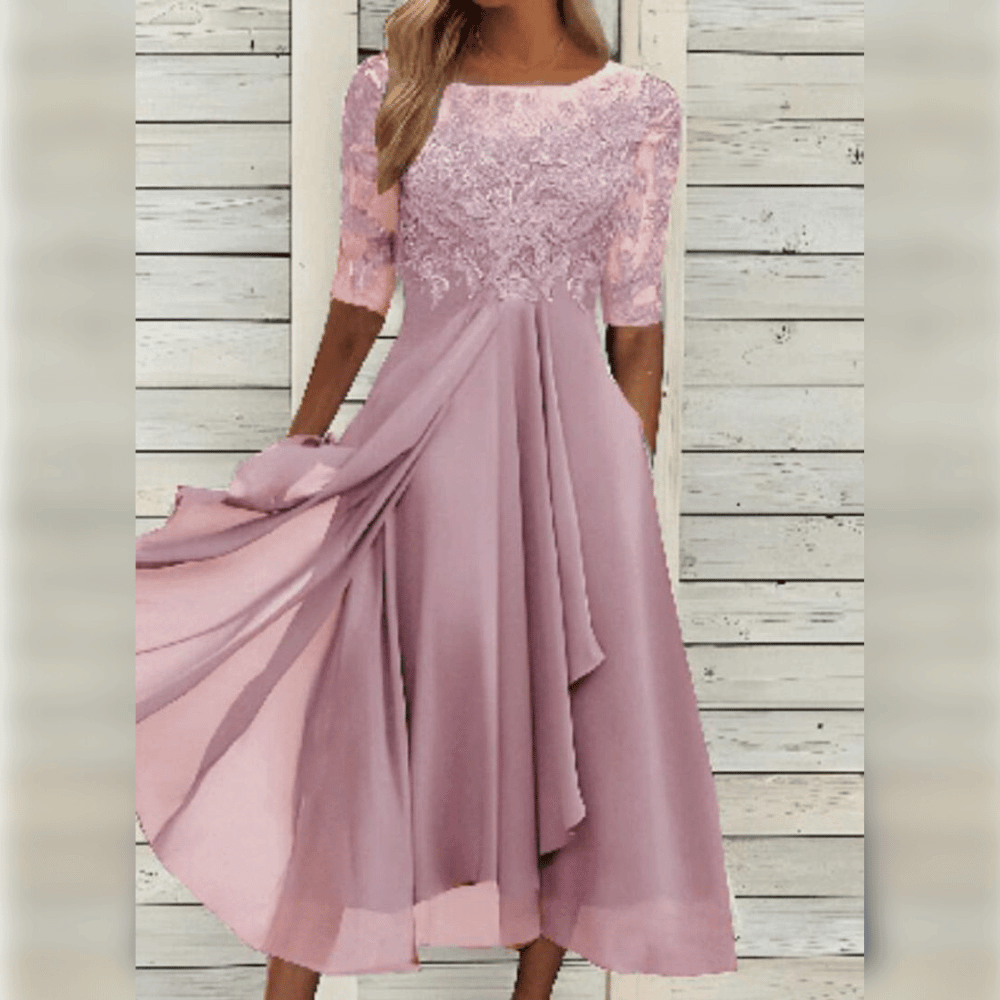 Elegantes Abendkleid mit Spitzendetails und 3/4-Ärmeln für besondere Anlässe