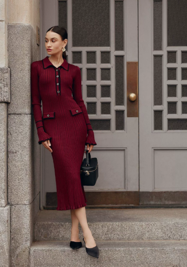 Elegantes Midikleid mit Knopfdetails für Frauen – Zeitloses Design für formelle Anlässe