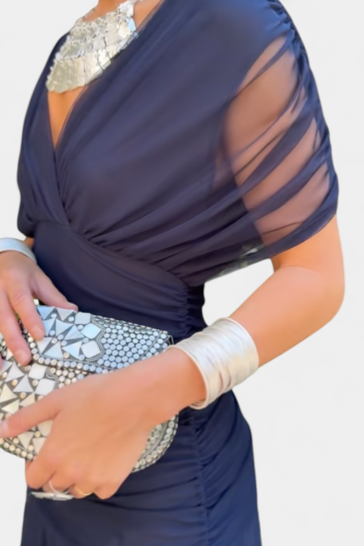 Elegantes Sommerkleid für Frauen mit V-Ausschnitt und Blumenmuster