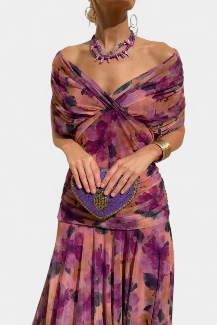 Elegantes Sommerkleid für Frauen mit V-Ausschnitt und Blumenmuster