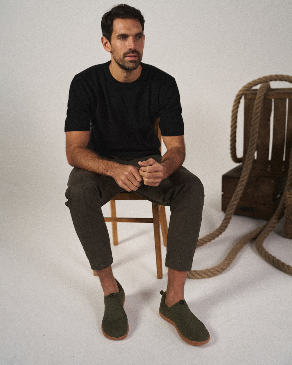 FINN / EASYWEAR JOGGINGHOSE MIT SCHMAL ZULAUFENDEM BEIN