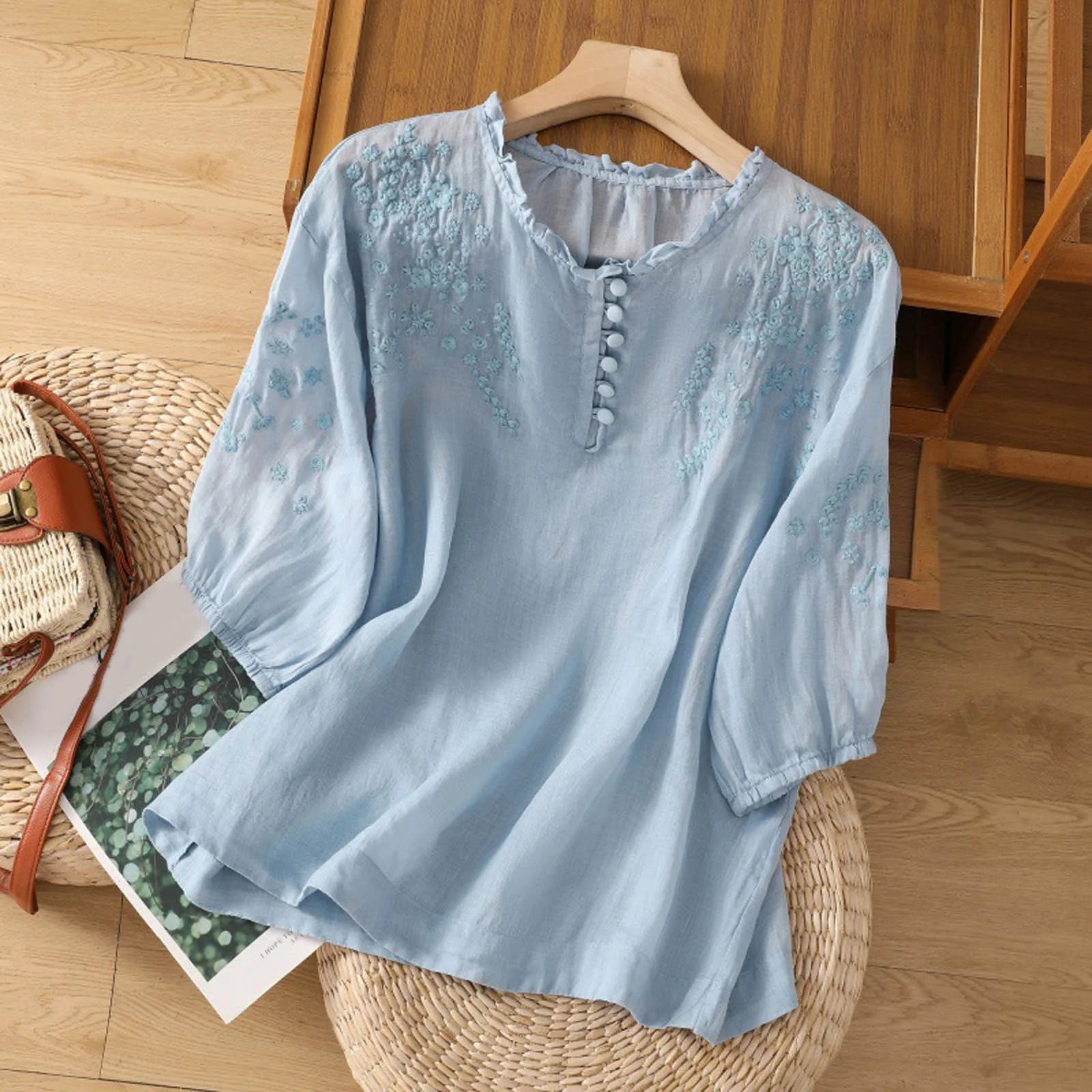 Geblümte Bluse mit Knopfleiste für Damen – Elegante Sommermode