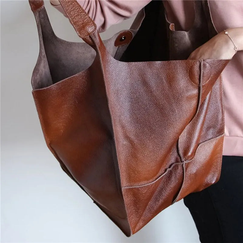 Geräumige Damen, elegantes Design, echtes